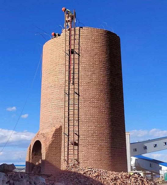 煙囪人工拆除:靈活性與安全性的精妙平衡